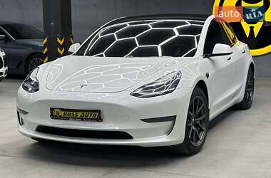 Седан Tesla Model 3 2019 в 