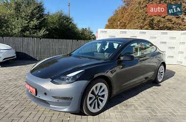 Седан Tesla Model 3 2022 в Луцке