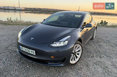Седан Tesla Model 3 2022 в Днепре