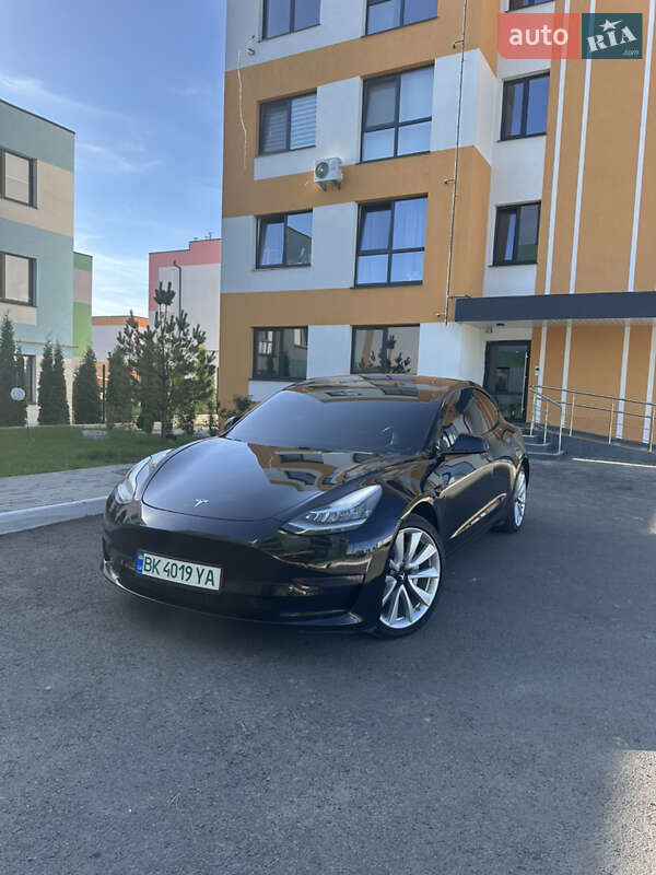 Tesla Model 3 2018