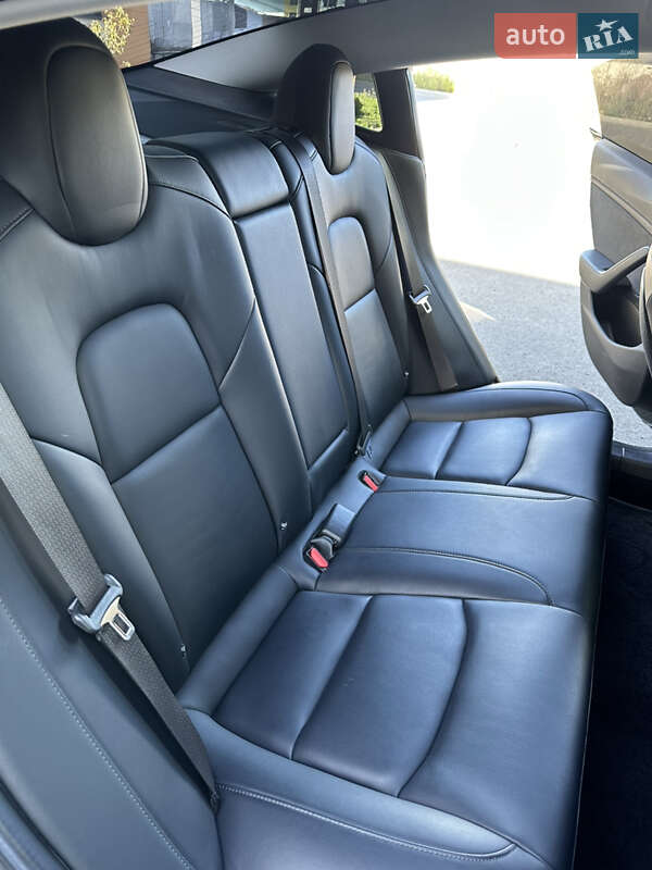 Седан Tesla Model 3 2018 в Рівному фото 18 Седан Tesla Model 3 2018 в Рівному