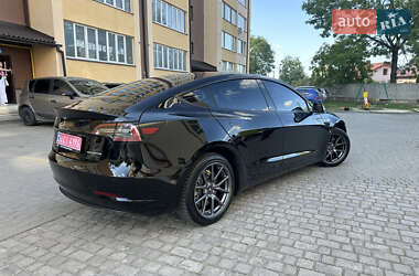 Седан Tesla Model 3 2021 в Ивано-Франковске
