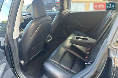 Седан Tesla Model 3 2021 в Ивано-Франковске