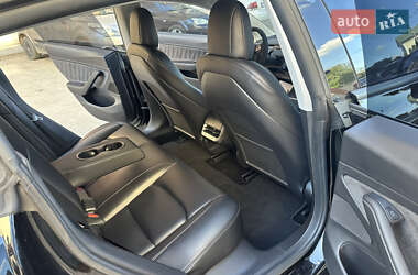 Седан Tesla Model 3 2021 в Ивано-Франковске
