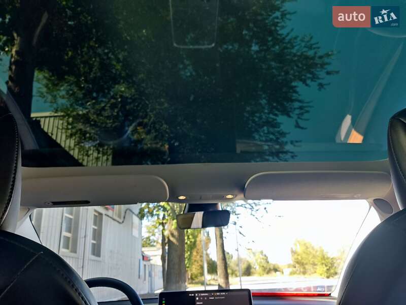 Седан Tesla Model 3 2022 в Дніпрі