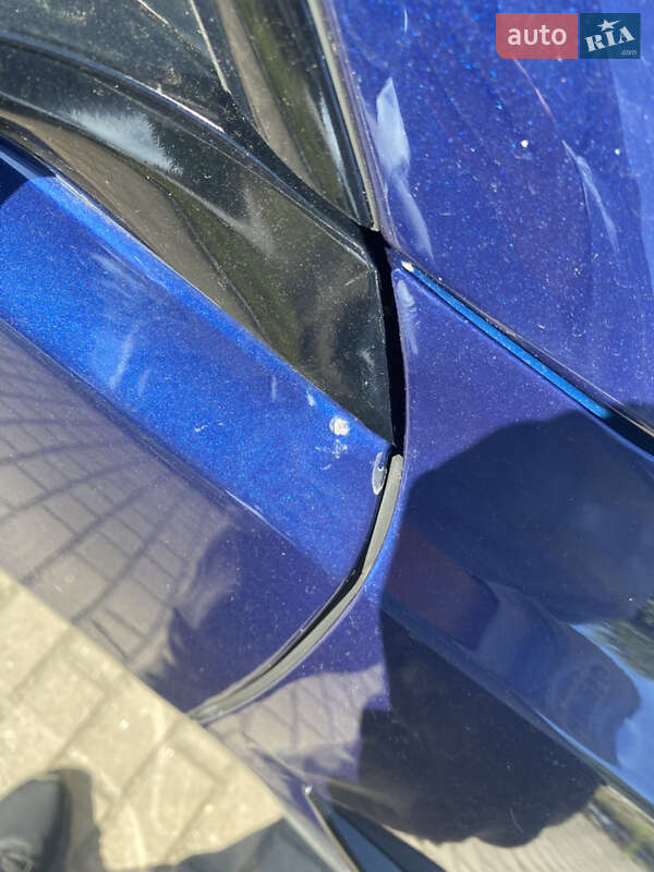 Седан Tesla Model 3 2018 в Рівному