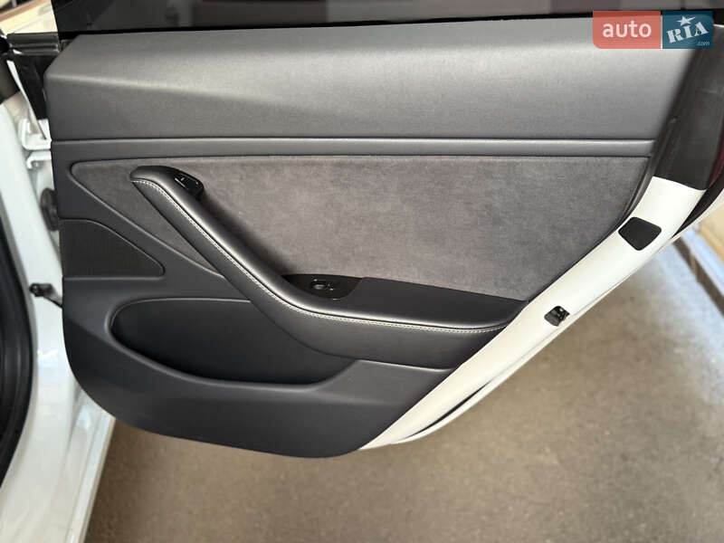 Седан Tesla Model 3 2017 в Харкові фото 25 Седан Tesla Model 3 2017 в Харкові