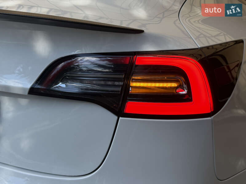 Седан Tesla Model 3 2017 в Харкові фото 31 Седан Tesla Model 3 2017 в Харкові