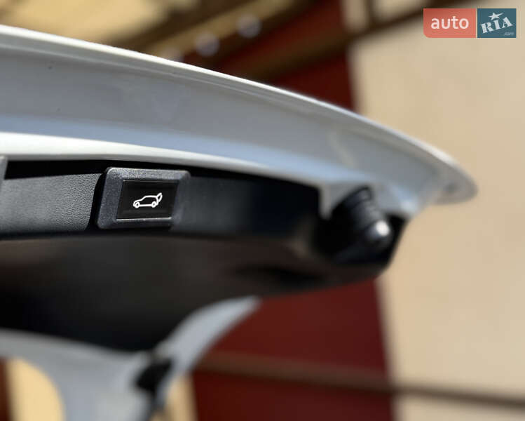 Седан Tesla Model 3 2017 в Харкові фото 33 Седан Tesla Model 3 2017 в Харкові