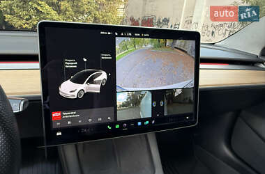 Седан Tesla Model 3 2017 в 