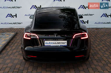 Седан Tesla Model 3 2020 в 