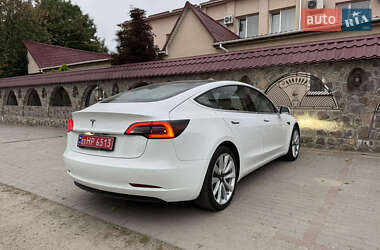 Седан Tesla Model 3 2020 в 