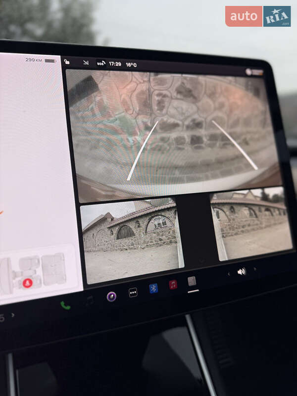Седан Tesla Model 3 2020 в Радехові