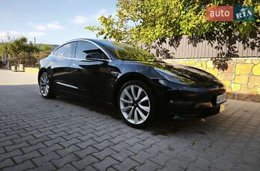 Седан Tesla Model 3 2019 в 