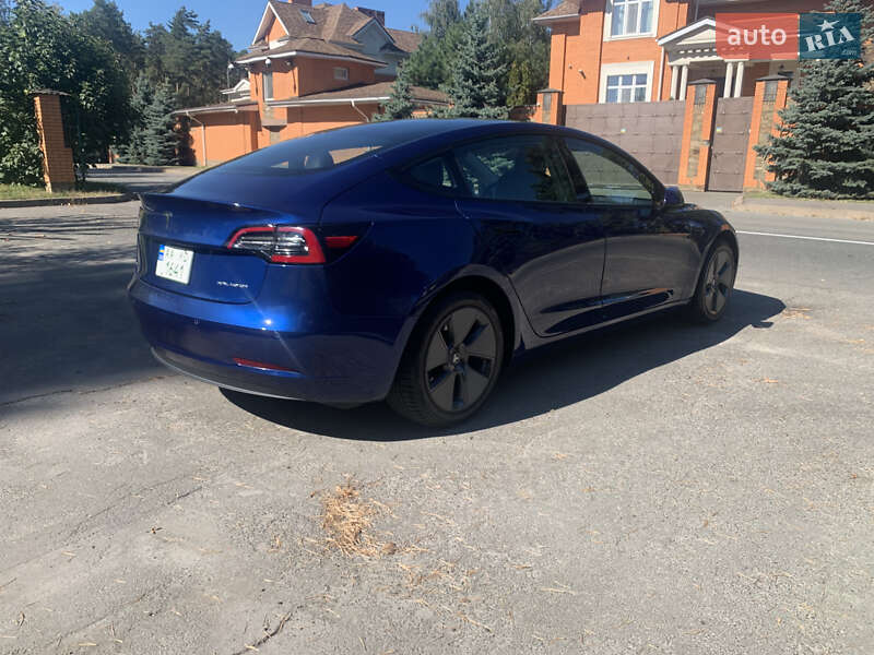 Седан Tesla Model 3 2020 в Киеве