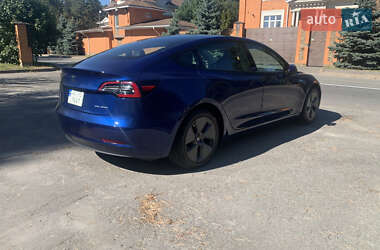 Седан Tesla Model 3 2020 в 