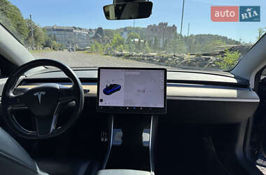 Седан Tesla Model 3 2018 в 