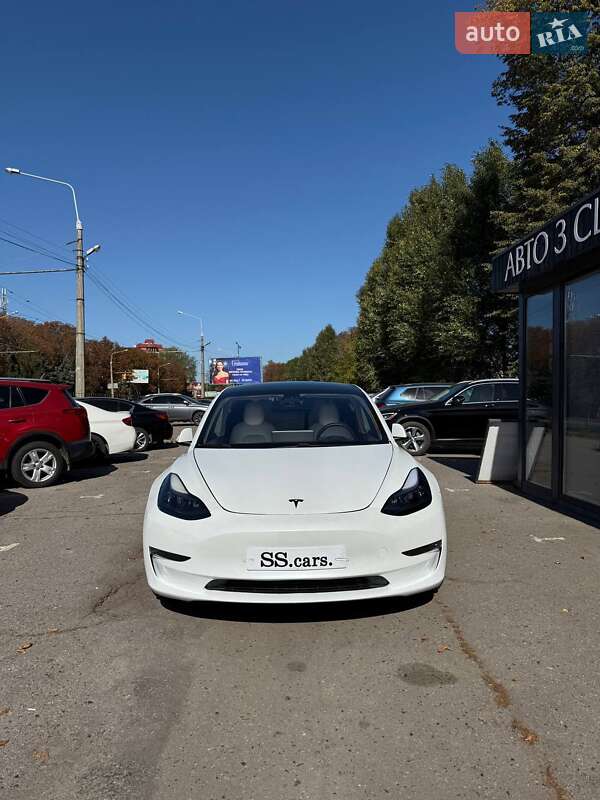 Седан Tesla Model 3 2021 в Полтаві