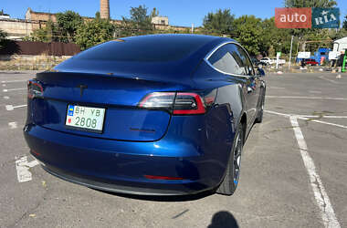 Седан Tesla Model 3 2018 в 