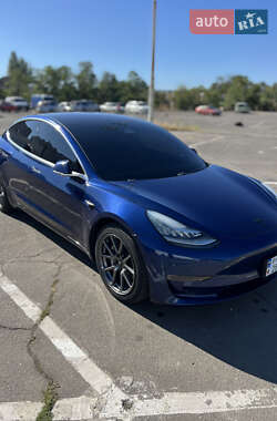 Седан Tesla Model 3 2018 в Одессе