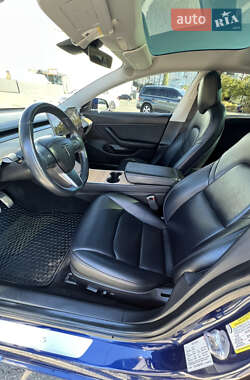 Седан Tesla Model 3 2018 в 