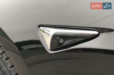 Седан Tesla Model 3 2020 в 