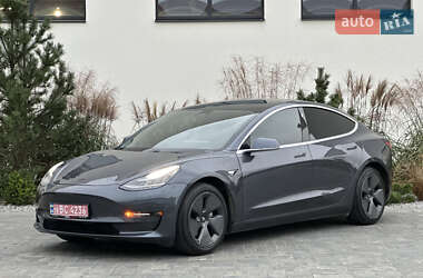Седан Tesla Model 3 2020 в Луцке