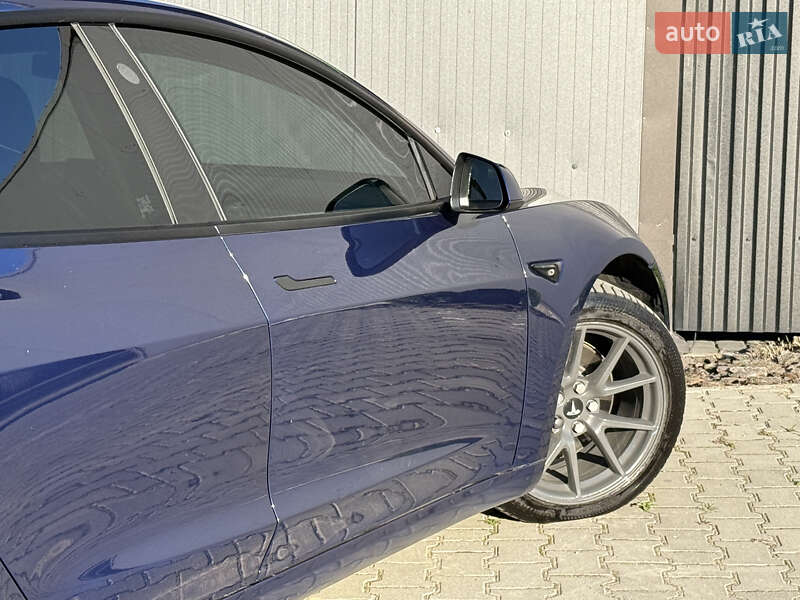 Седан Tesla Model 3 2022 в Львове фото 10 Седан Tesla Model 3 2022 в Львове
