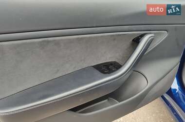 Седан Tesla Model 3 2018 в Киеве