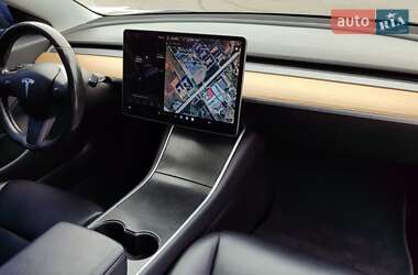 Седан Tesla Model 3 2018 в Киеве