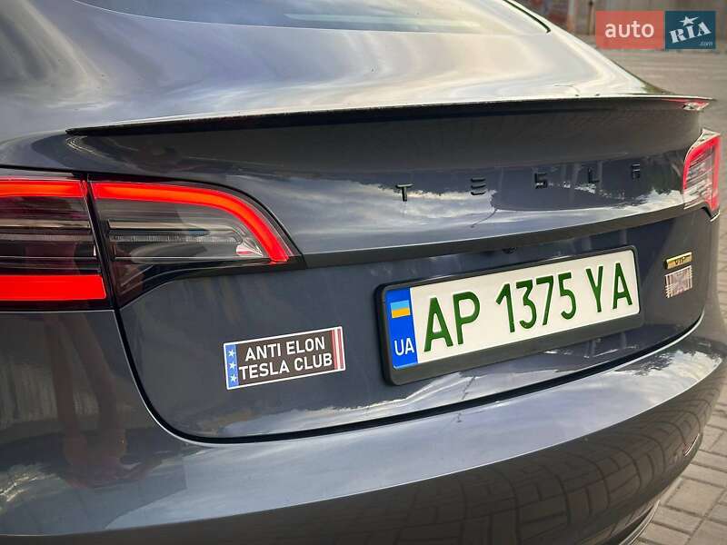 Седан Tesla Model 3 2023 в Запоріжжі