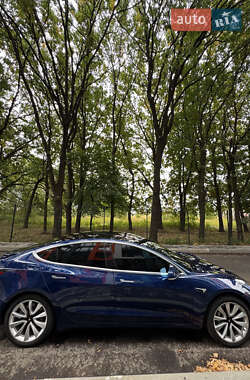 Седан Tesla Model 3 2018 в 
