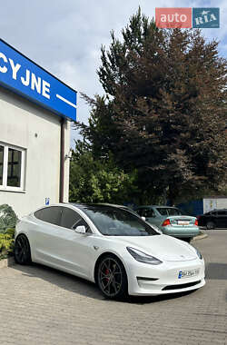 Седан Tesla Model 3 2019 в 