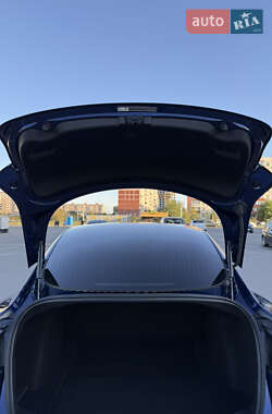 Седан Tesla Model 3 2019 в Запоріжжі