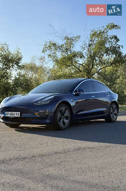 Седан Tesla Model 3 2019 в 