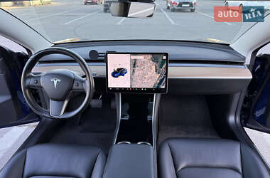 Седан Tesla Model 3 2019 в Запоріжжі