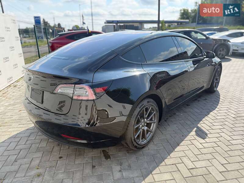 Седан Tesla Model 3 2018 в Луцке