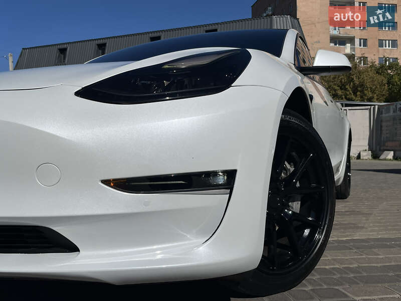 Седан Tesla Model 3 2021 в Белой Церкви