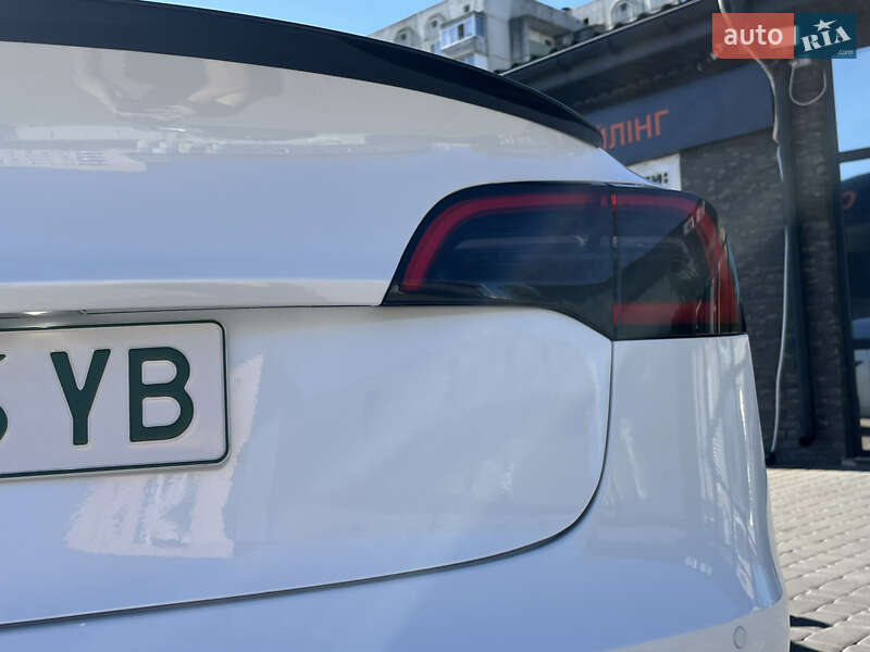 Седан Tesla Model 3 2021 в Белой Церкви