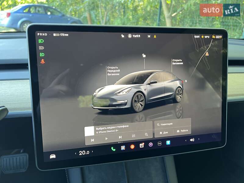 Седан Tesla Model 3 2023 в Львові