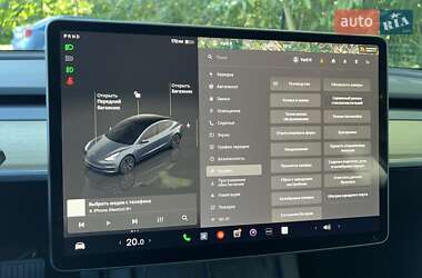 Седан Tesla Model 3 2023 в 