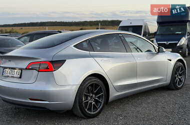 Седан Tesla Model 3 2018 в 