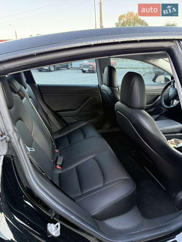 Седан Tesla Model 3 2018 в Хмельницком