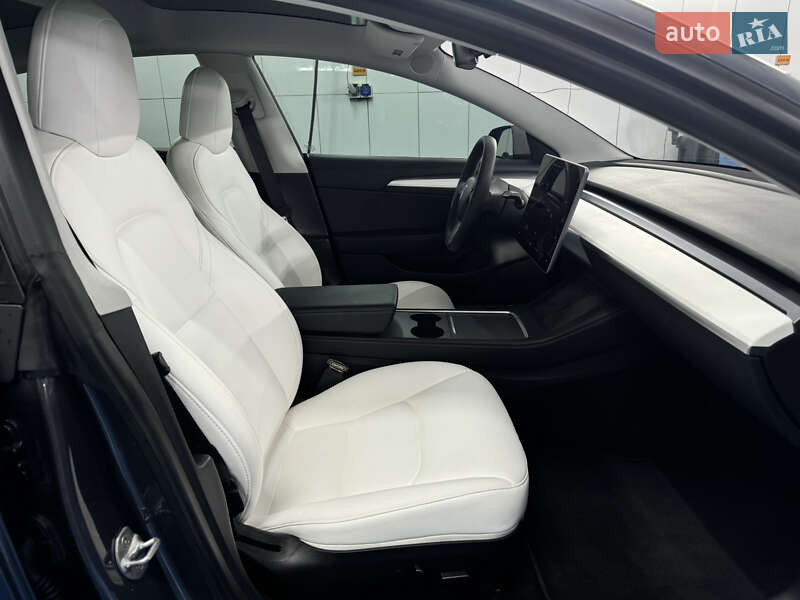 Седан Tesla Model 3 2021 в Днепре