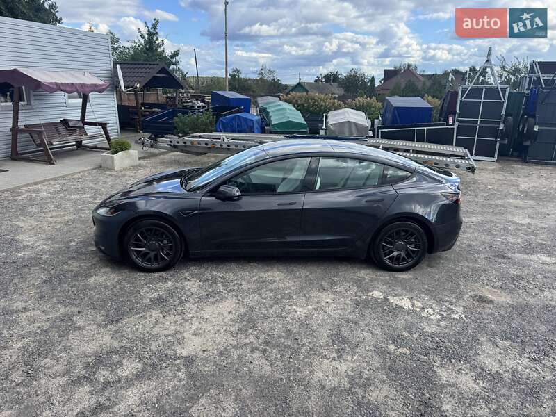 Седан Tesla Model 3 2024 в Рівному
