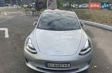 Седан Tesla Model 3 2018 в Броварах