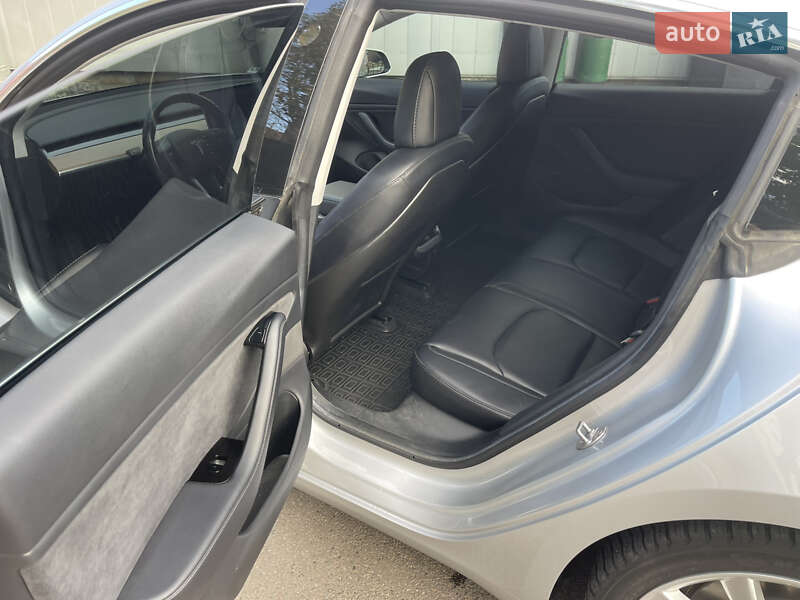 Седан Tesla Model 3 2018 в Броварах фото 17 Седан Tesla Model 3 2018 в Броварах