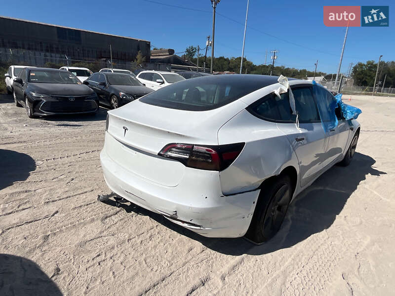 Седан Tesla Model 3 2022 в Одессе
