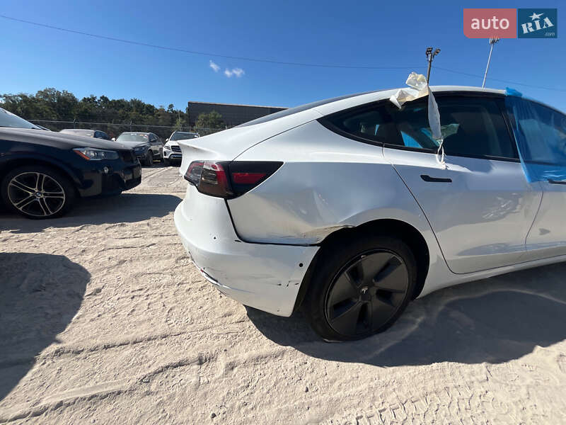 Седан Tesla Model 3 2022 в Одессе