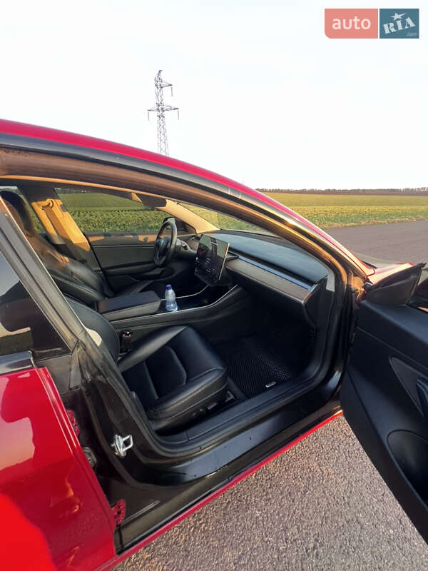 Седан Tesla Model 3 2018 в Черкасах фото 13 Седан Tesla Model 3 2018 в Черкасах